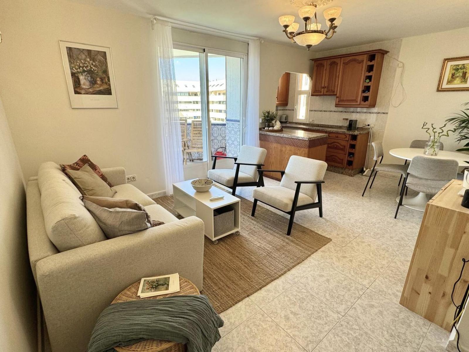 Beachfront Apartment With Terrace And Seaviews Fuengirola Zewnętrze zdjęcie