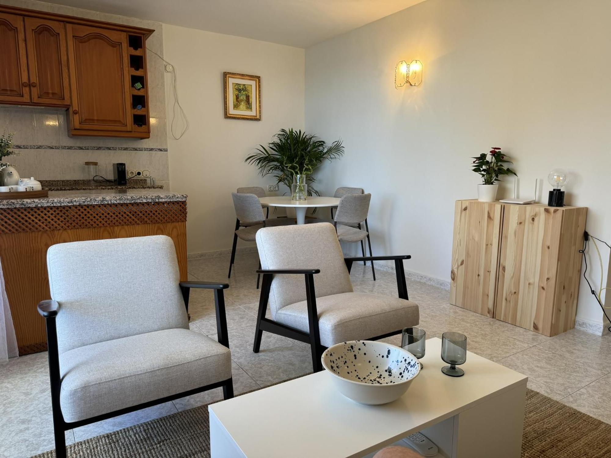 Beachfront Apartment With Terrace And Seaviews Fuengirola Zewnętrze zdjęcie